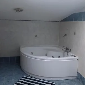 Attic Escape Appartamento
